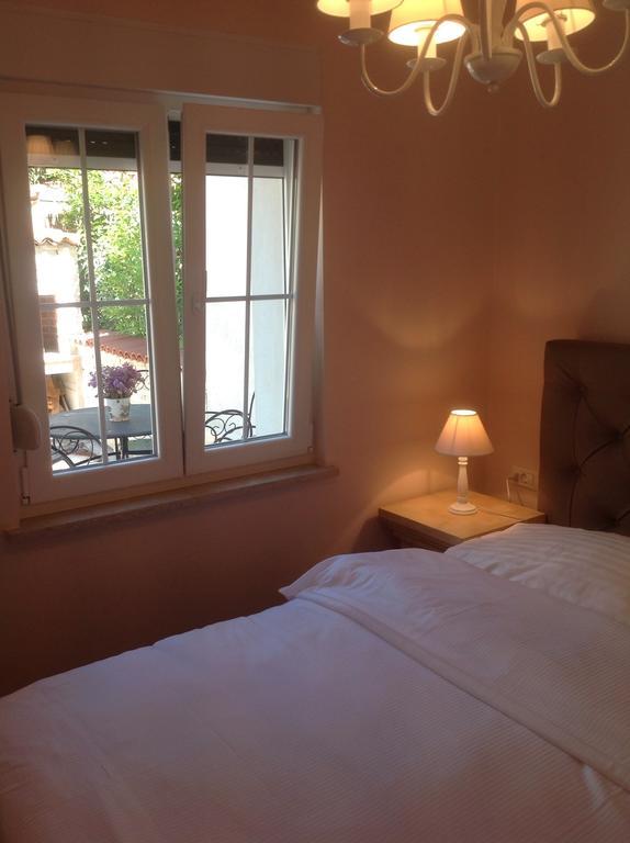 Apartment Provance Πούλα Δωμάτιο φωτογραφία