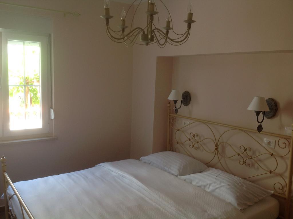Apartment Provance Πούλα Δωμάτιο φωτογραφία